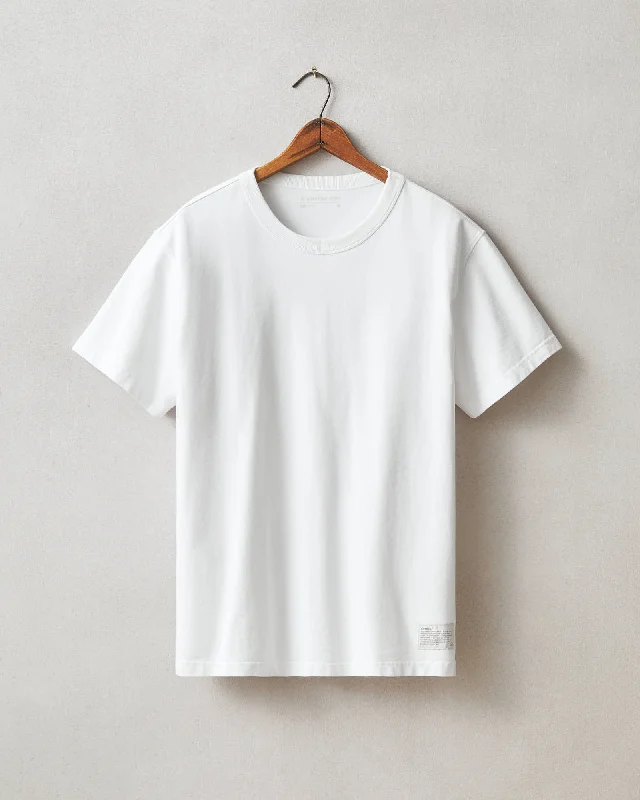 Men's Shirts with Pin CollarsEverest Tee - White