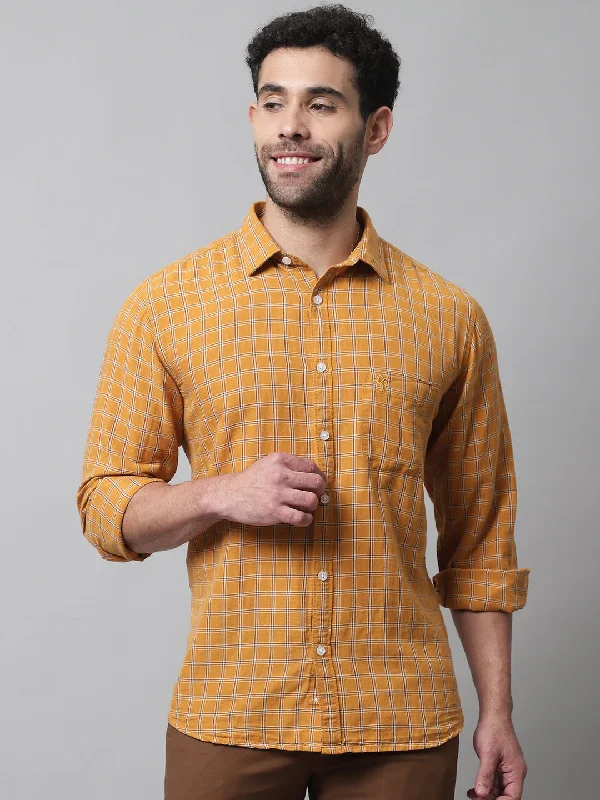 Men's Pocket T-Shirts for Added FunctionalityMen's Mustard Casual Medium Checks Full Sleeve Shirt