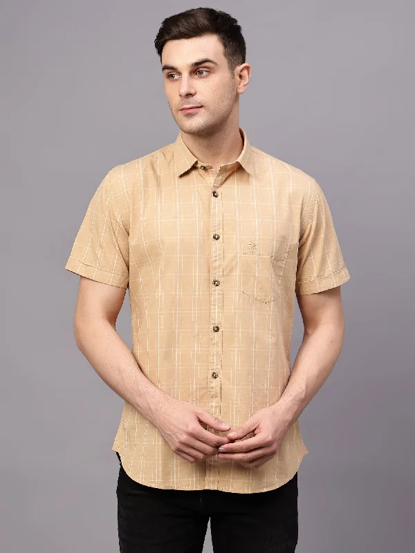 Durable Men's Work ShirtsMen's Beige Casual Medium Checks Half sleeve Shirt