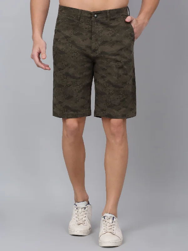 Men's Pants with Contrast WaistbandsMen's Olive Green Camouflage Printed Bermuda