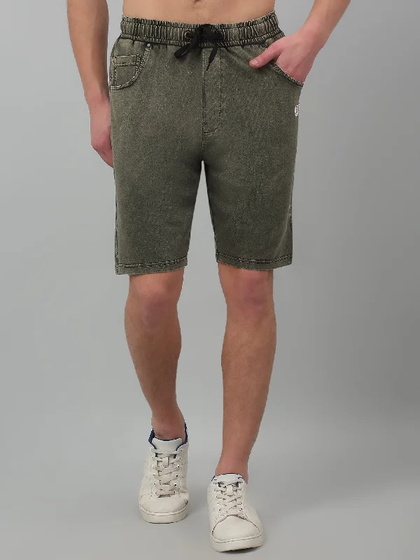 Men's Tailored Pants for a Sharp AppearanceOlive Green Solid Above Knee Bermuda For Men