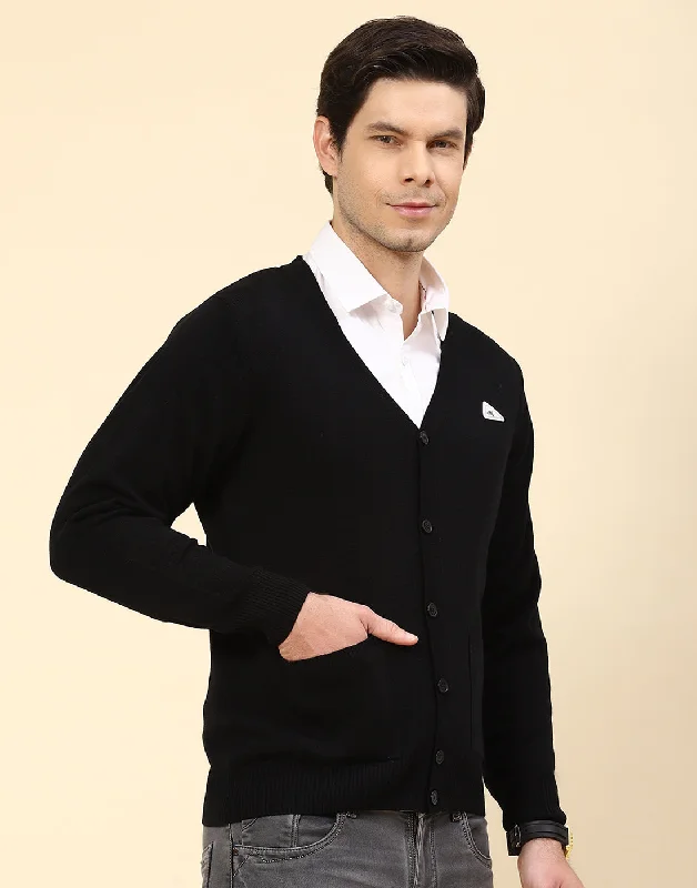 Men's Sweaters with Straight-Cut ShapesMen Black Solid V Neck Full Sleeve Cardigan