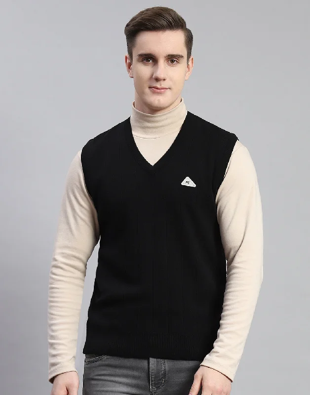 Men's Sweaters with Adjustable HemlinesMen Black Solid V Neck Sleeveless Sweater