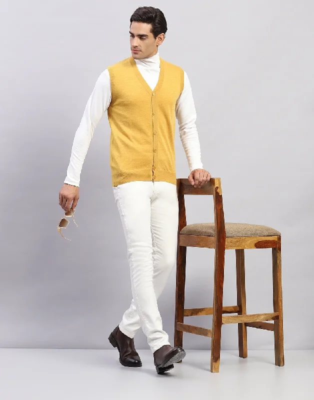 Men's Sweaters with Drawstring WaistbandsMen Cream Solid V Neck Sleeveless Cardigan