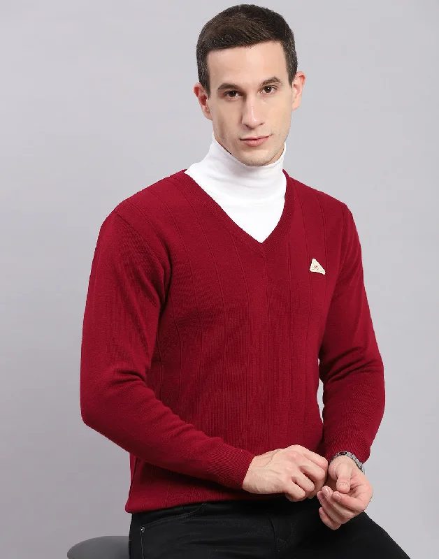 Men's Sweaters with Set-In SleevesMen Maroon Solid V Neck Full Sleeve Pullover